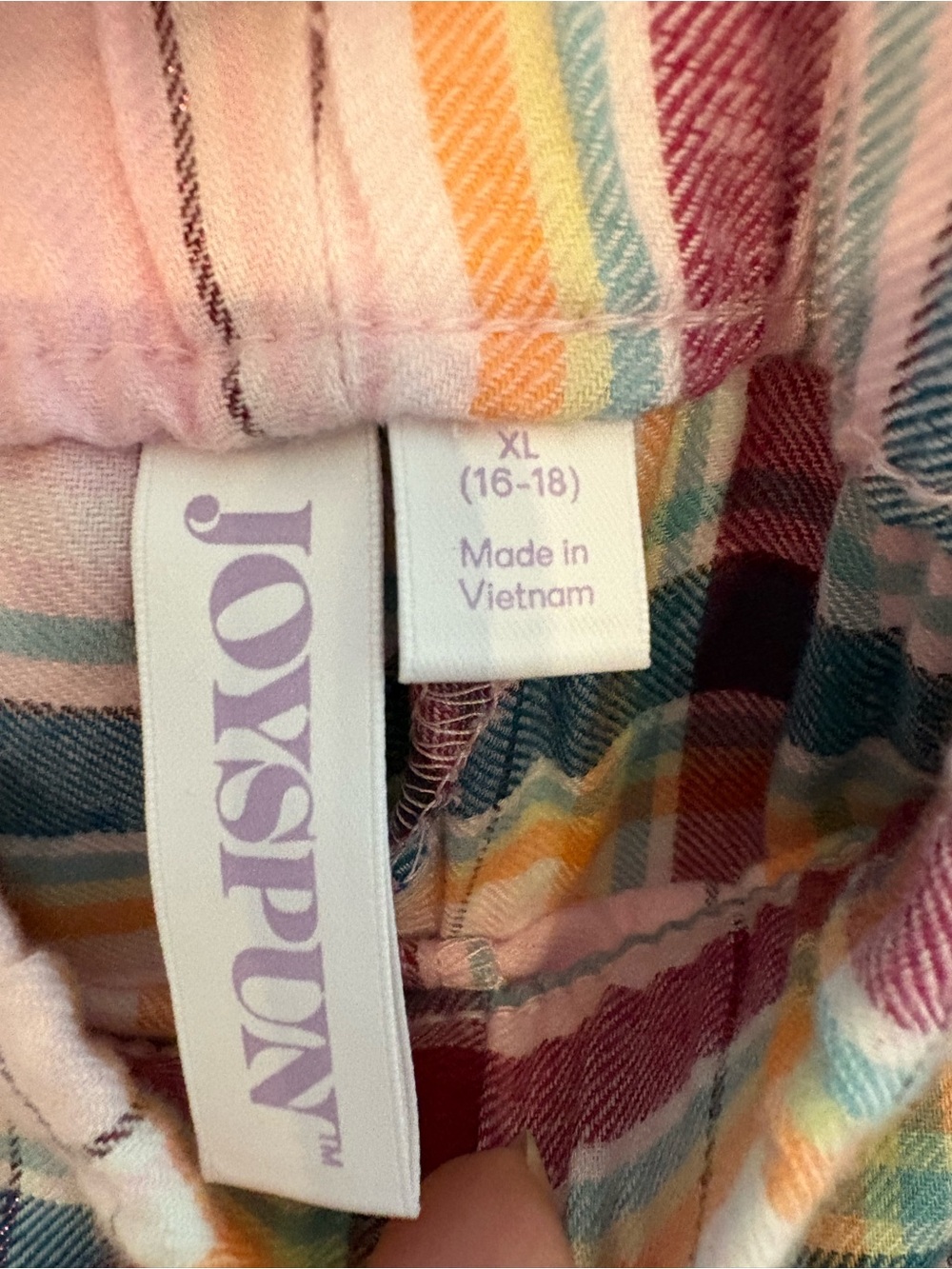 Woman’s XL Short-Sleeve Pajama Set with Plaid Bottoms - Picture 8 of 10